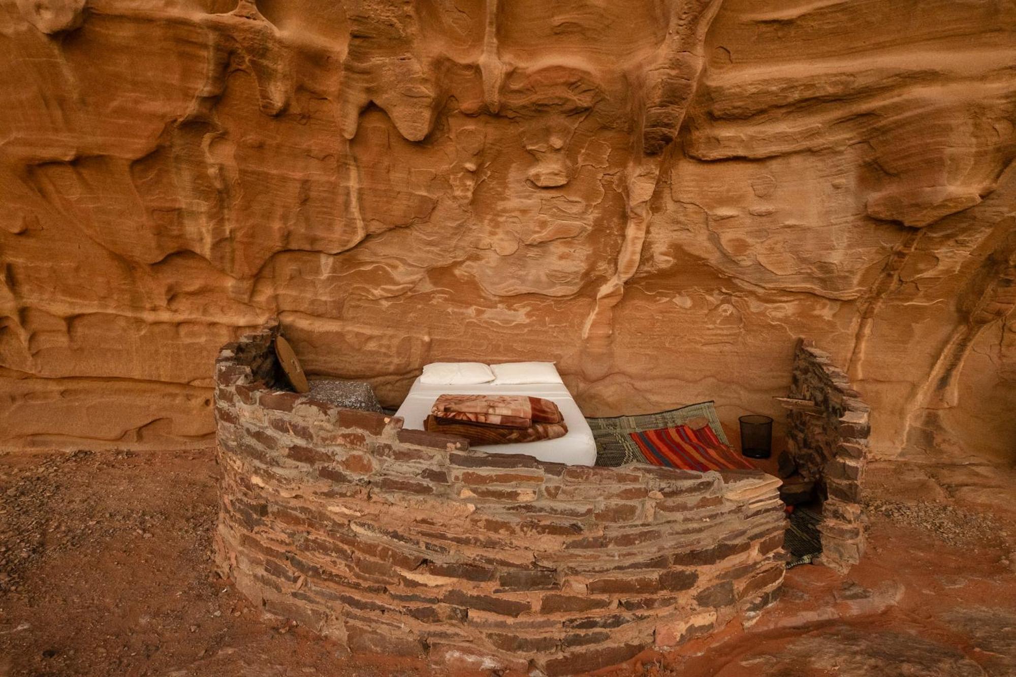 Wadi Rum Cave Camping Exterior foto