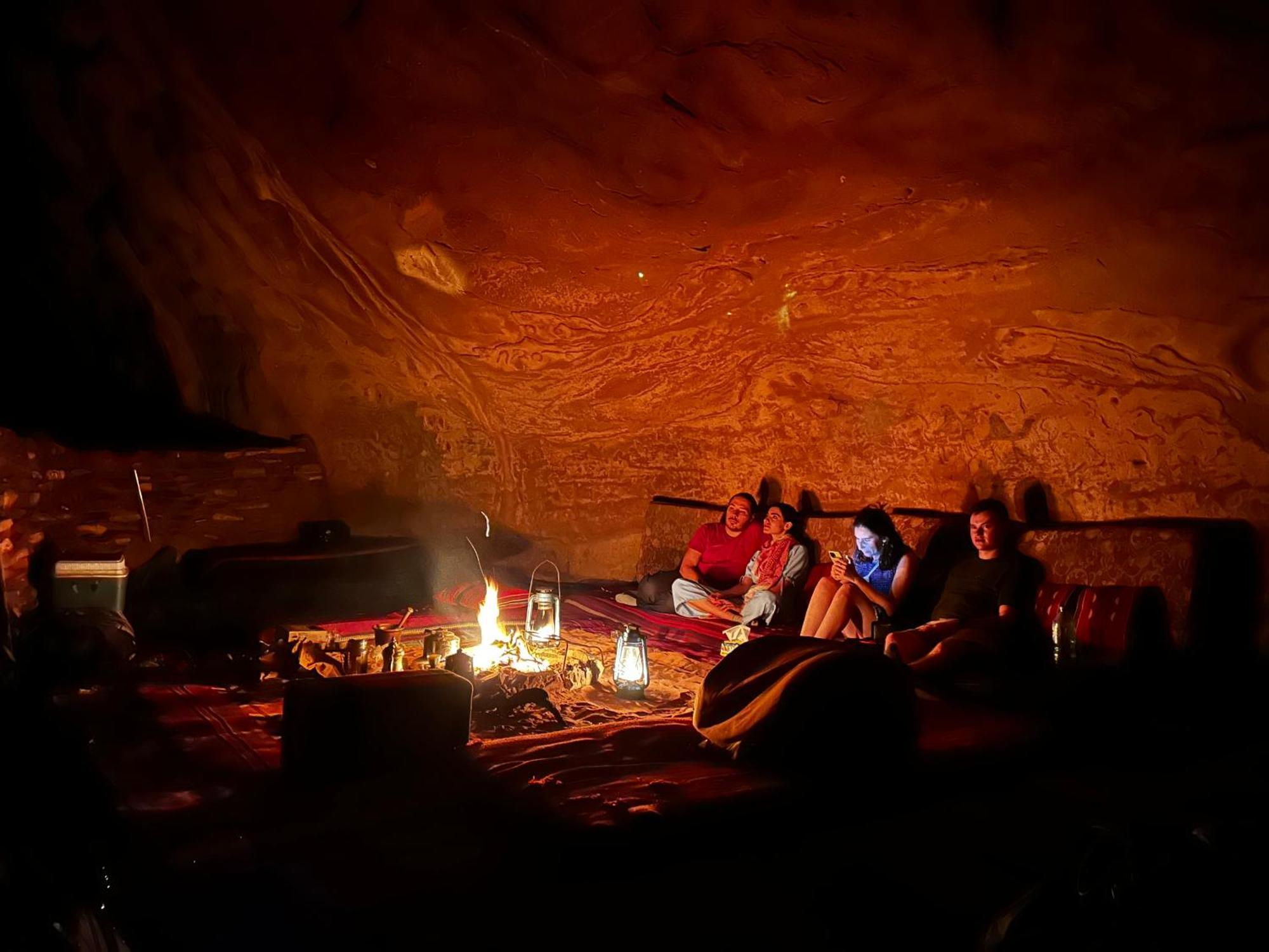 Wadi Rum Cave Camping Exterior foto