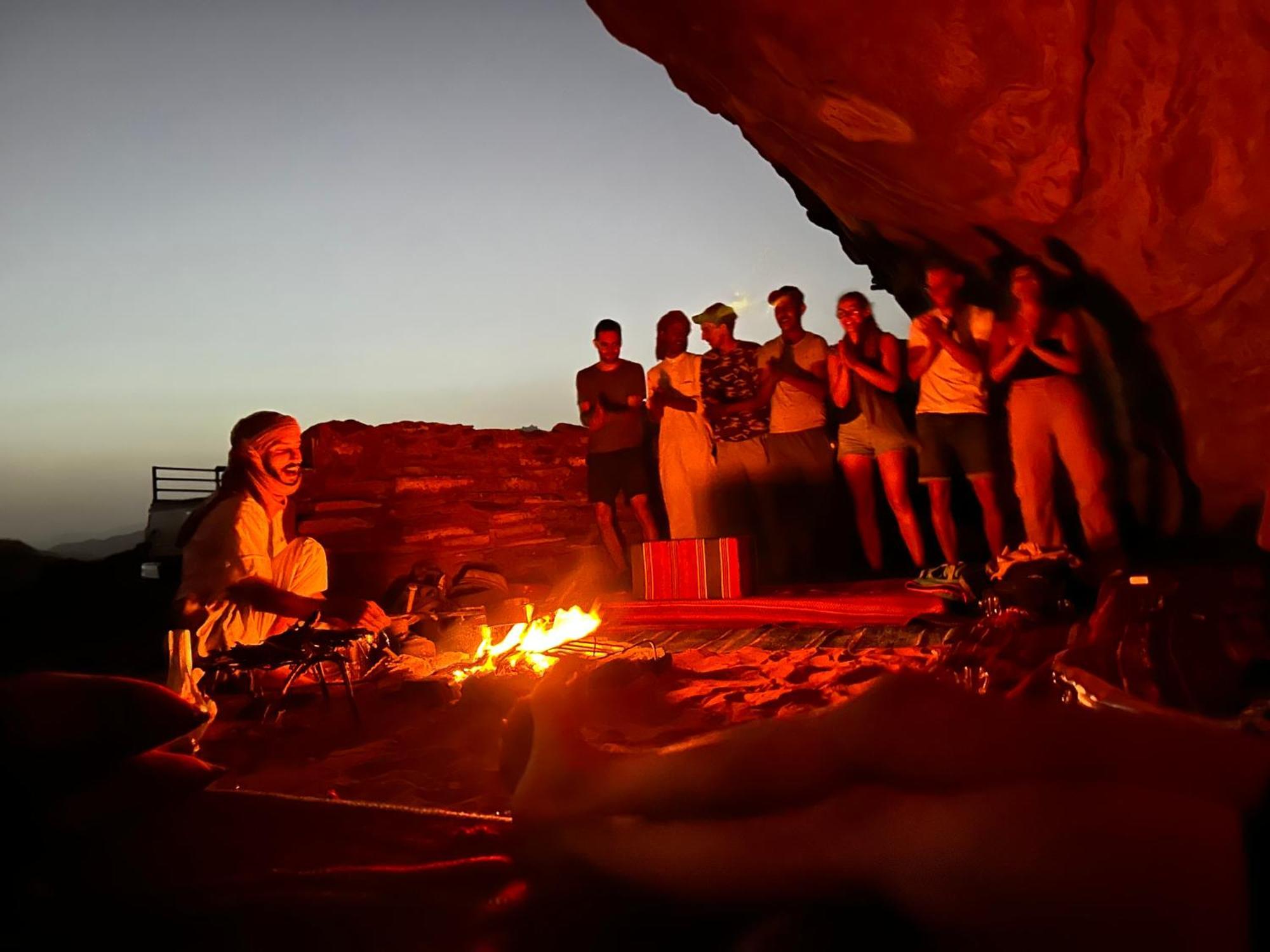 Wadi Rum Cave Camping Exterior foto