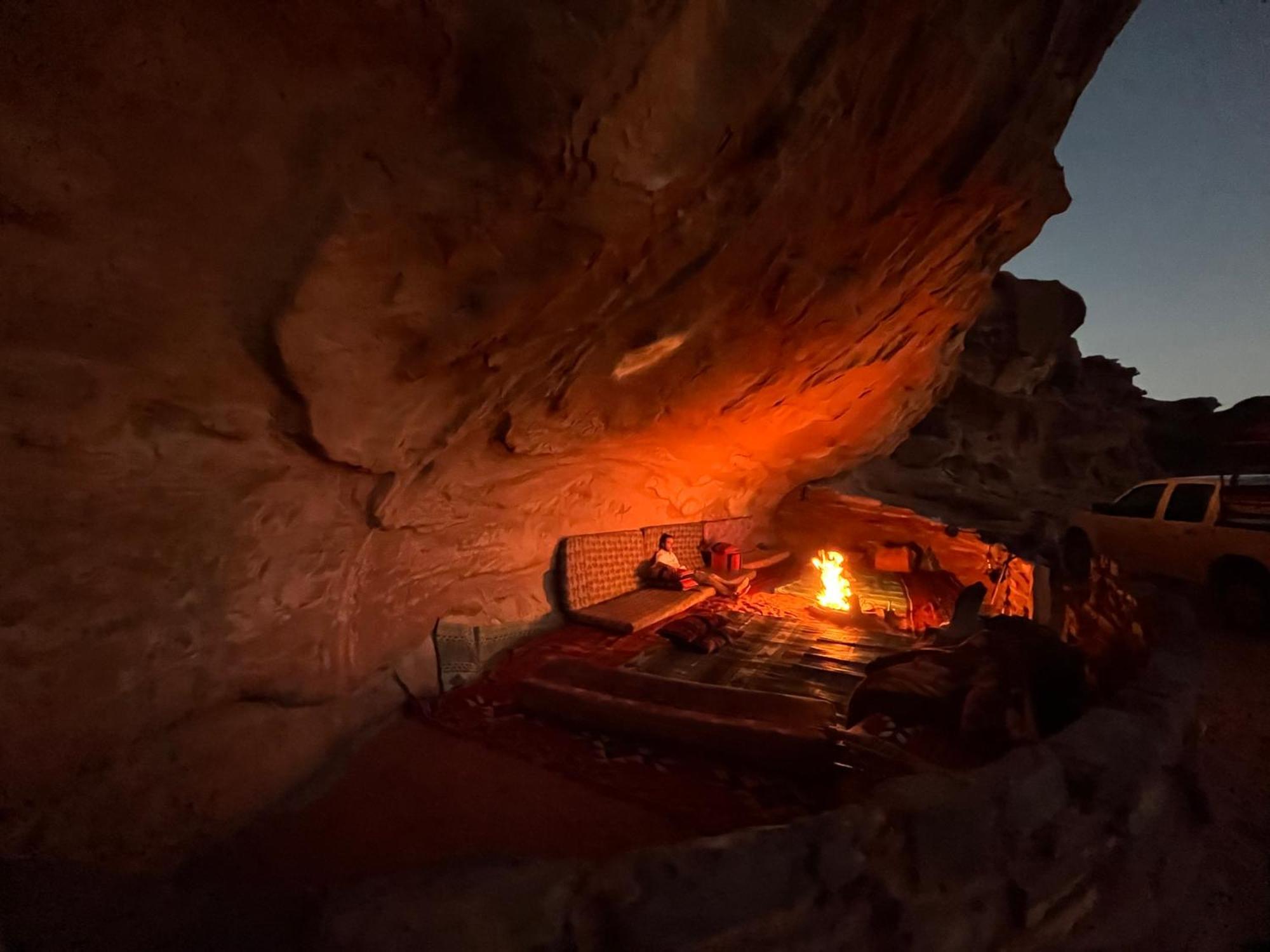 Wadi Rum Cave Camping Exterior foto